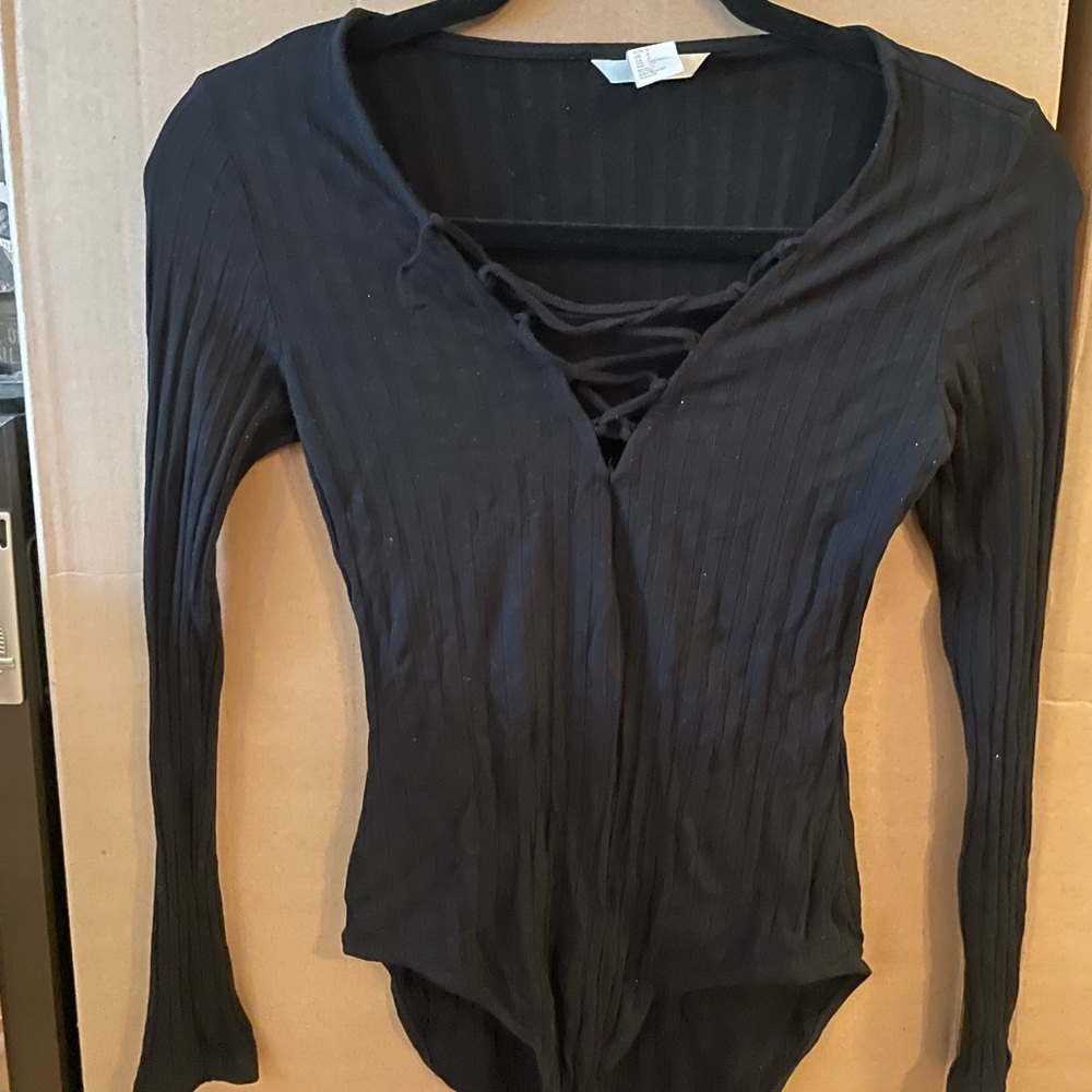 BLACK BODYSUIT